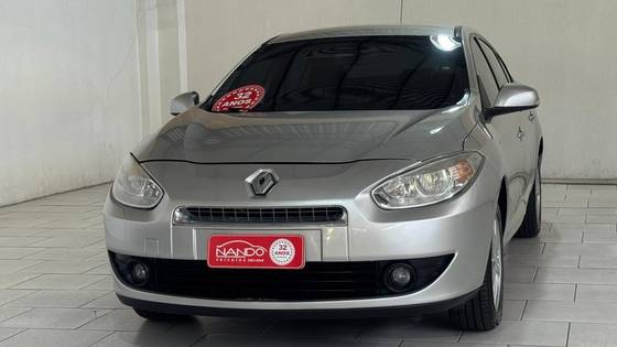 RENAULT FLUENCE 2.0 DYNAMIQUE 16V FLEX 4P MANUAL RENAULT FLUENCE 2.0 DYNAMIQUE 16V FLEX 4P MANUAL